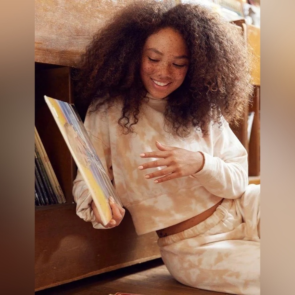 OFFLINE OTT Fleece Tie Dye Cropped Hoodie in Sands